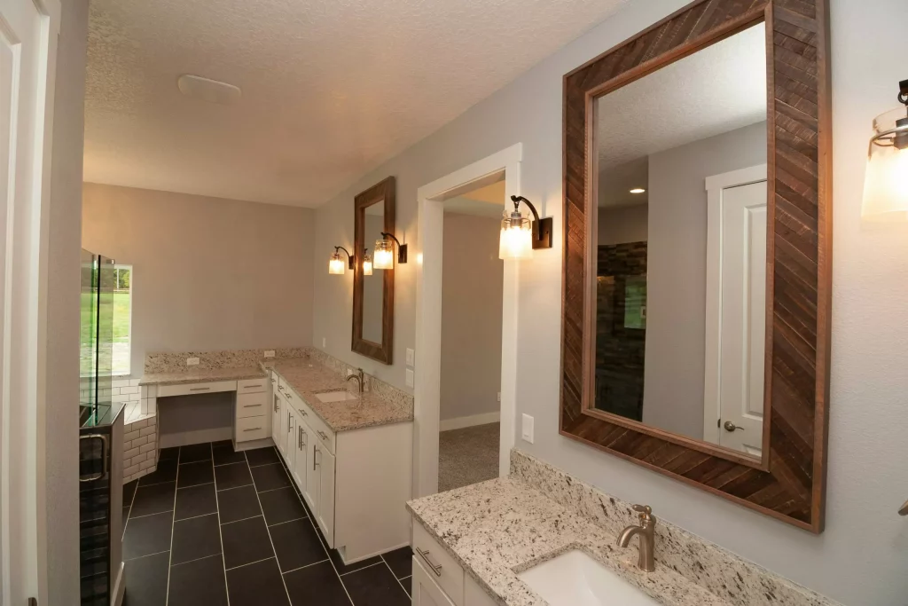 NH_BARBER-20180830-IMG_2601-scaled-2560x1707